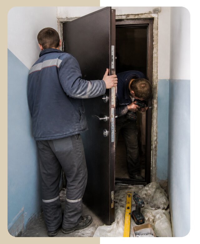 Профессиональная установка тамбурной двери под ключ в Климовске
